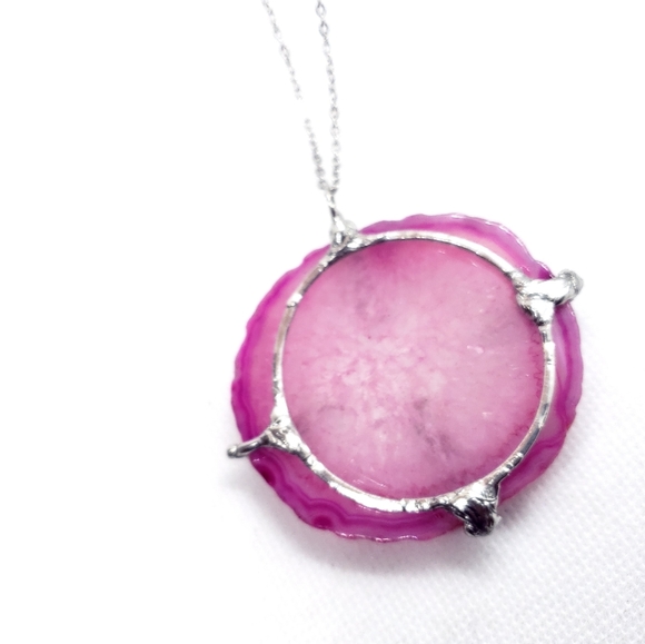 Pink tentacle agate crystal necklace handmade - Picture 16 of 16